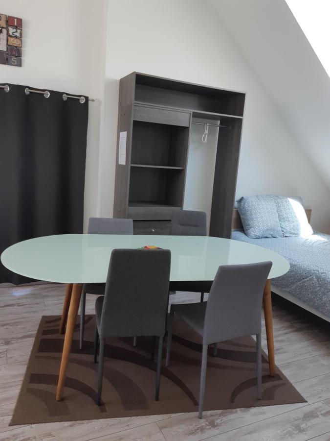 Au Velo Fleuri Apartment Bracieux Luaran gambar