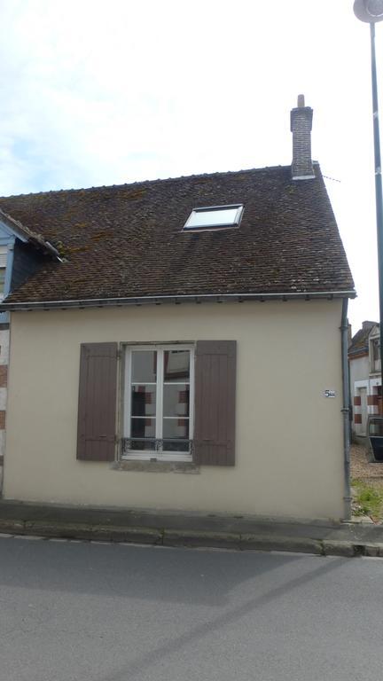 Au Velo Fleuri Apartment Bracieux Luaran gambar